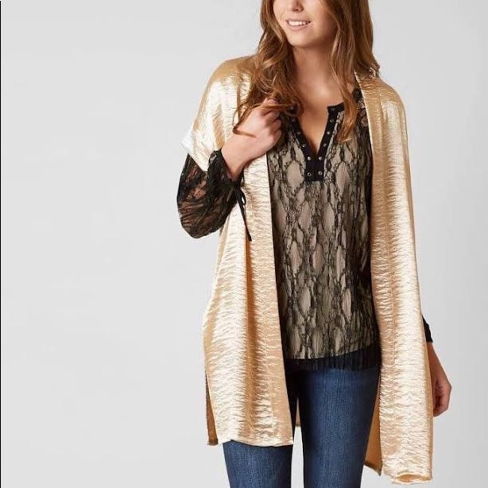 BKE Short Sleeve Satin Cardigan